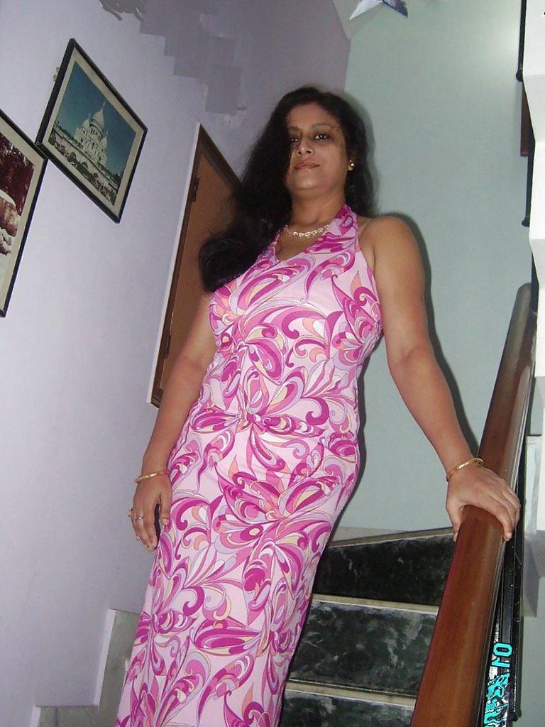 25P Indian divorced wife (HOTTY)