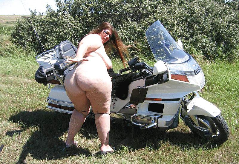 20P Best Asses & Butts in town (Comment)