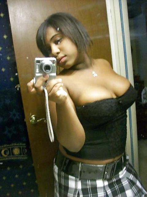25P Big Tit Babes From, SmutDates.com