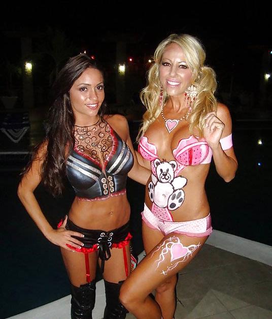 22P Babes with body paint