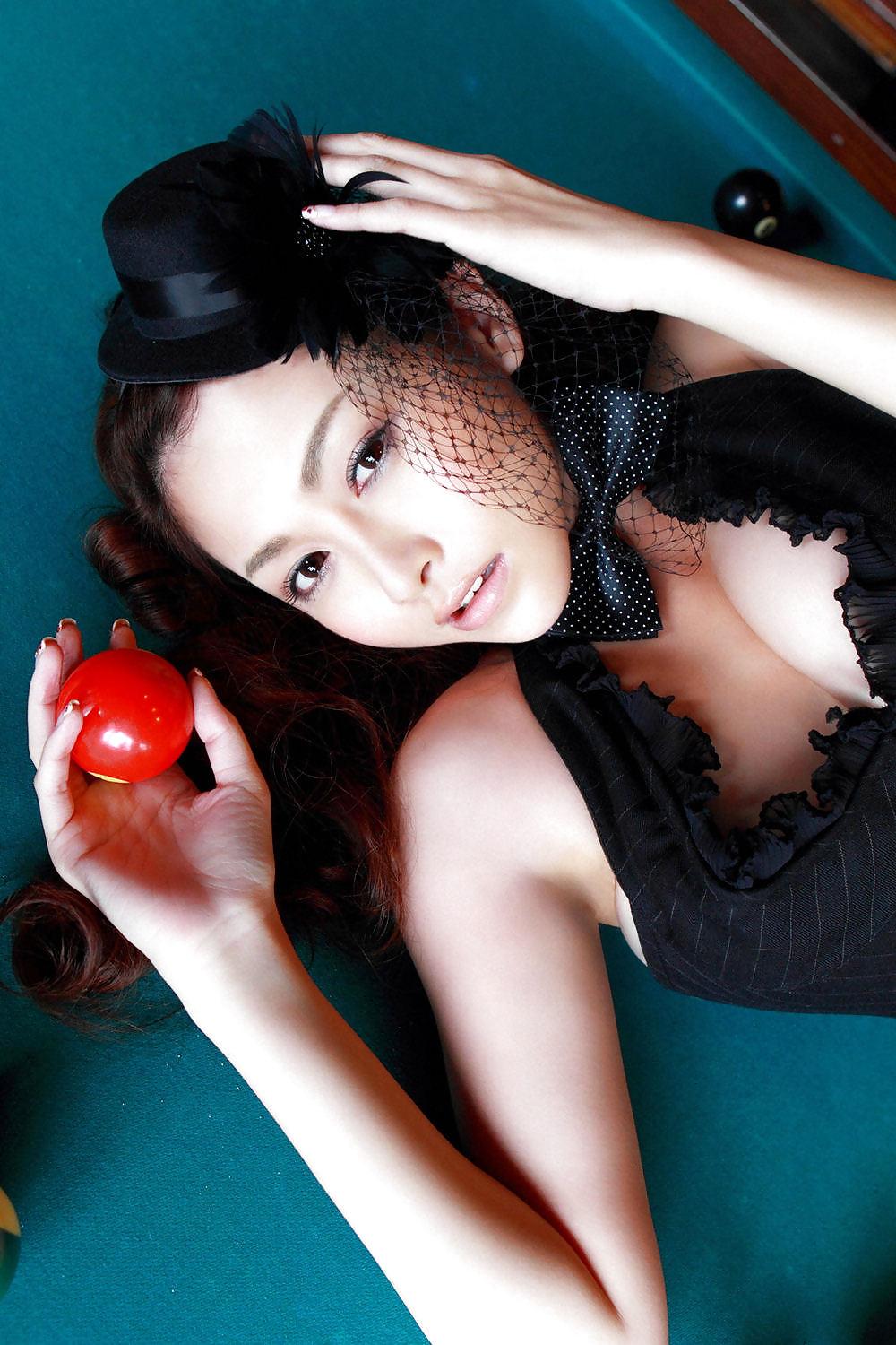 25P Japanese Bikini Babes-Anri Sugihara (19)