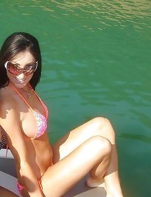 15P Bikini babes