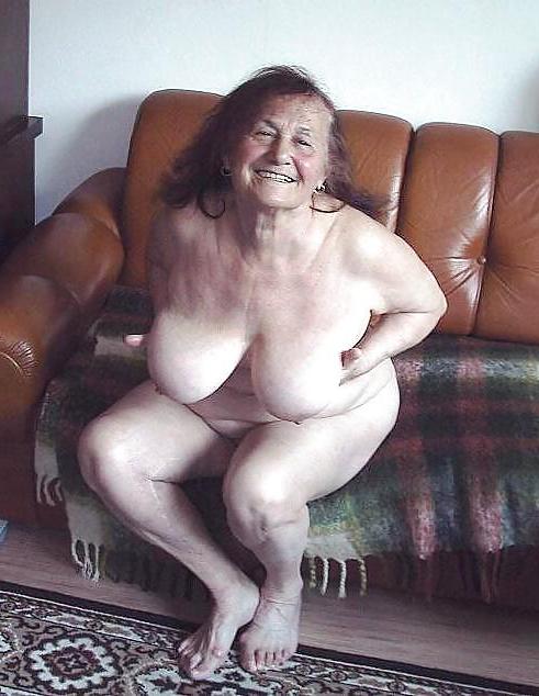 19P Big Tit Grannies