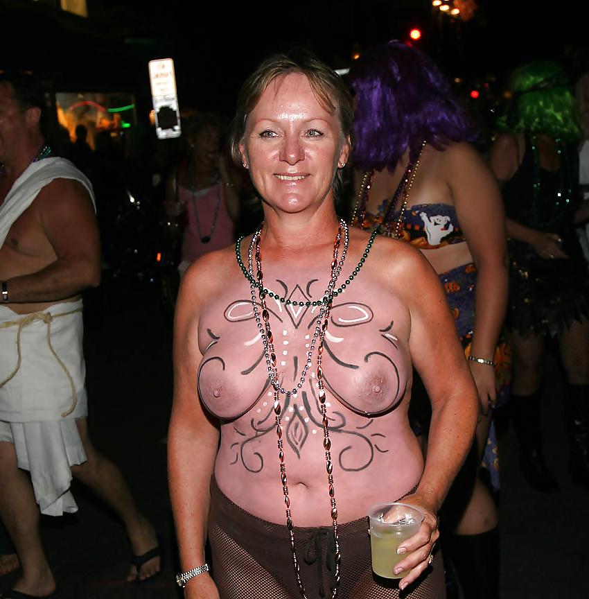 16P Mardi Gras and Street Flashers