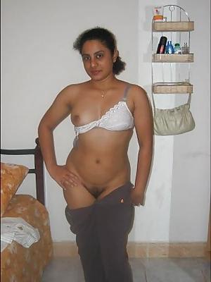 25P Indian auntys
