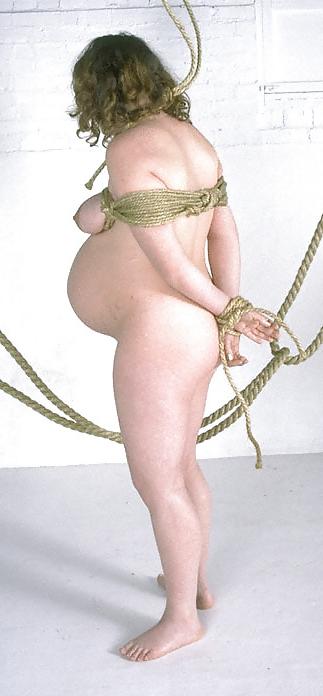 25P Pregnant bondage