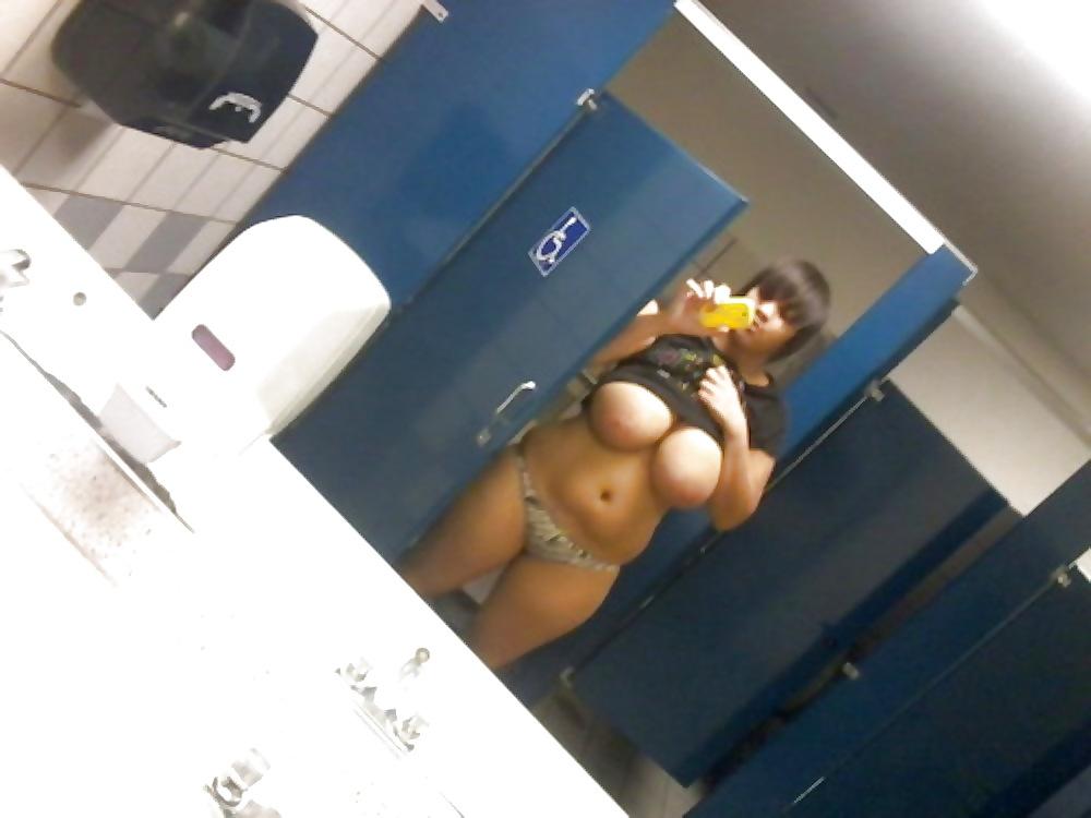 25P Huge boobs from the net 4