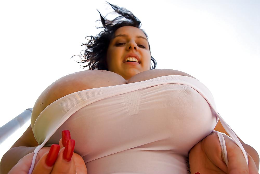 25P Huge boobs from the net 4