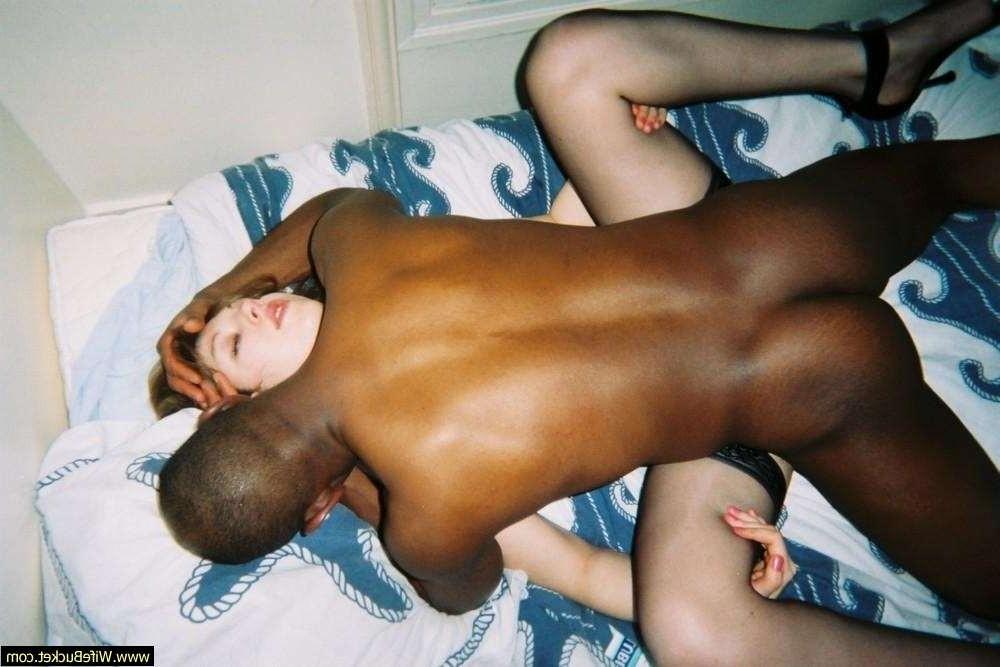 16P Crazy nextdoor wives loves black cocks