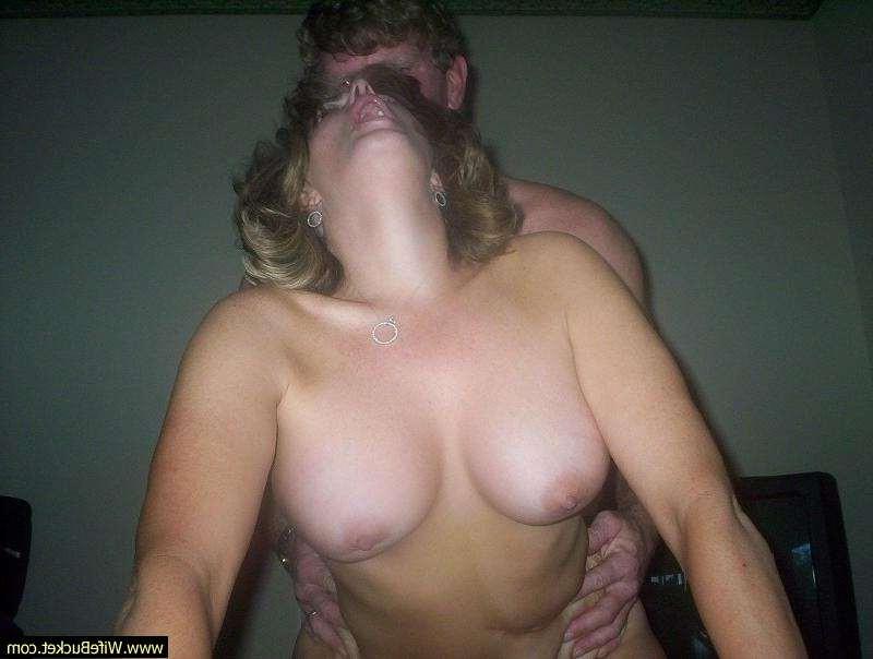 16P Crazy nextdoor wives loves black cocks