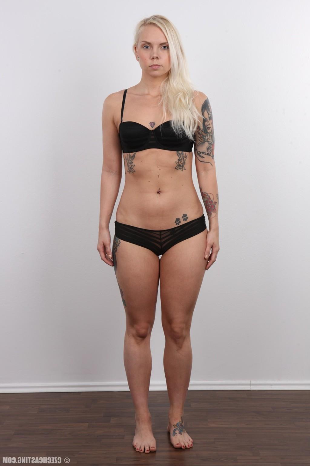 17P Tattooed amateur blonde poses nude