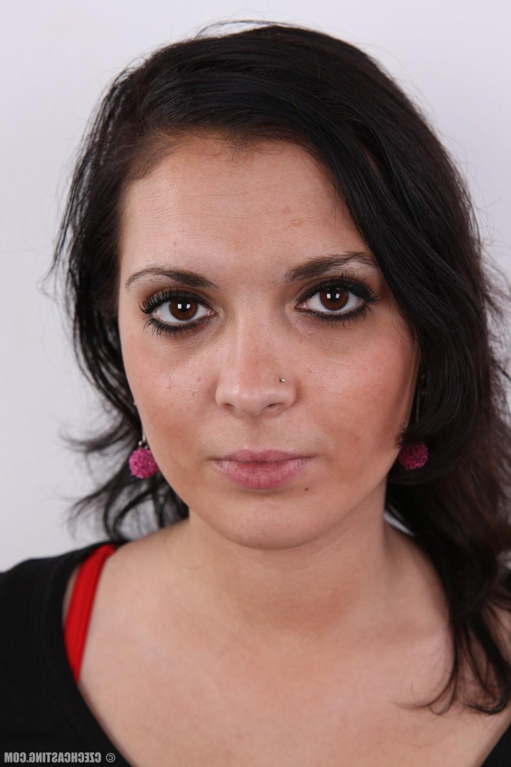 17P Mature brunette poses naked