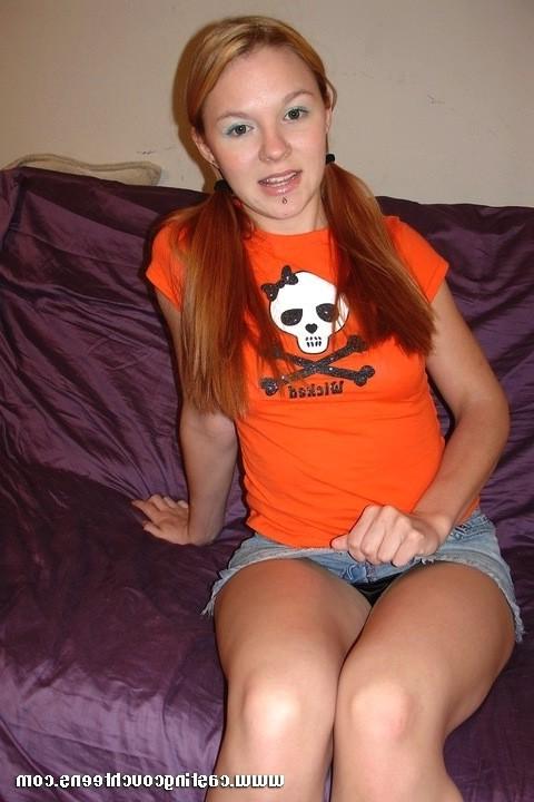 16P Hot bodied pierced redheaded slut gets her pussy drilled on the casting couch