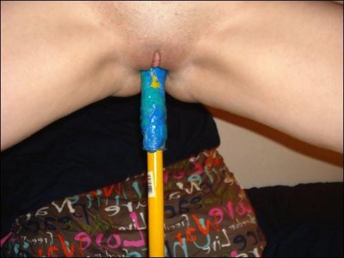 10P Kinky babe masturbating without showing her face