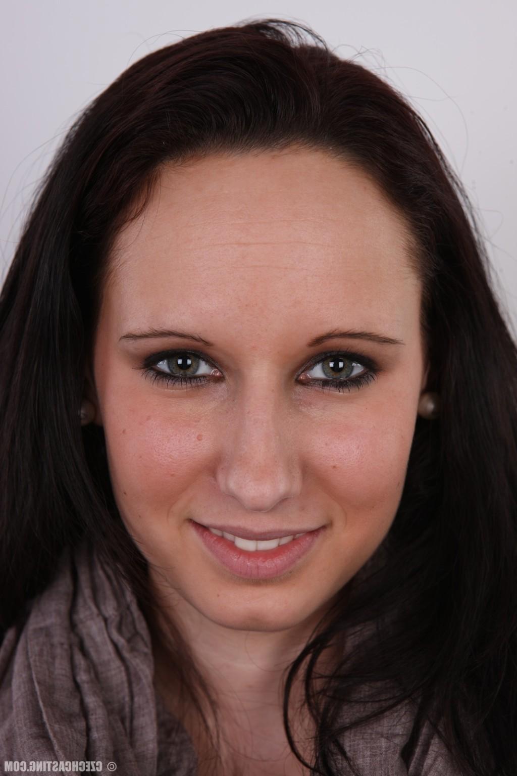 17P Naked amateur brunette poses