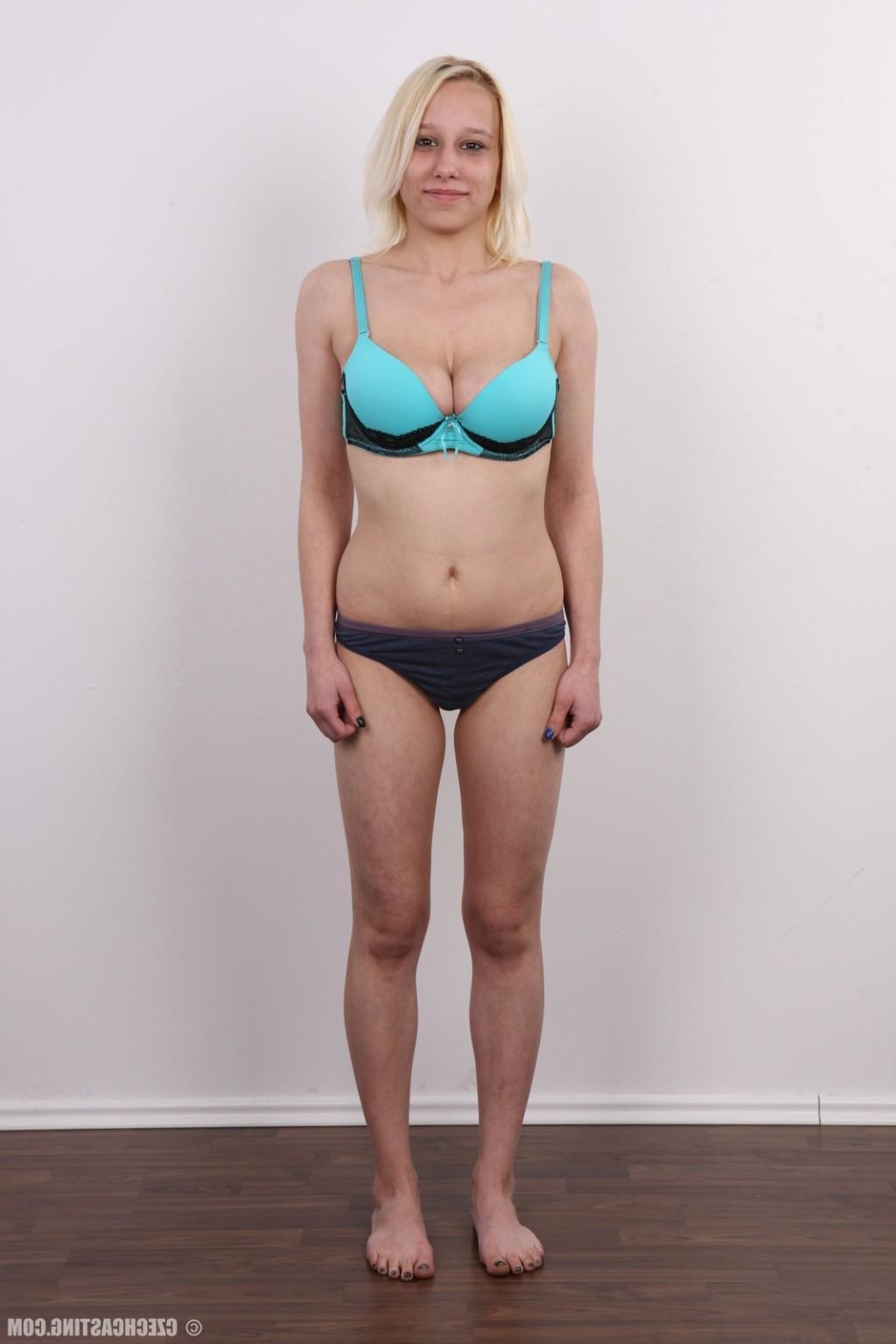 17P Amateur wife with large boobs