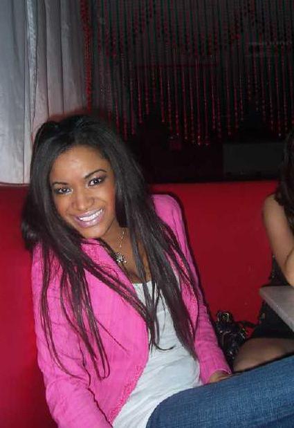 15P Ebony teen gfs posing for cell phone pics