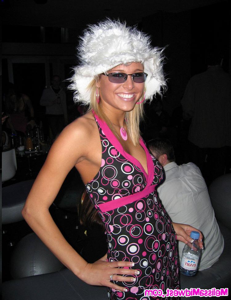 15P Melissa Midwest out partying in a crazy dress