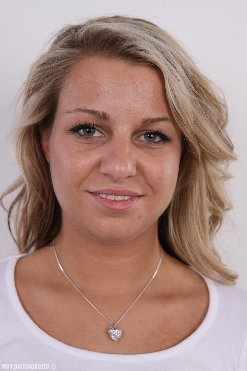 15P Sexy amateur blonde gets naked
