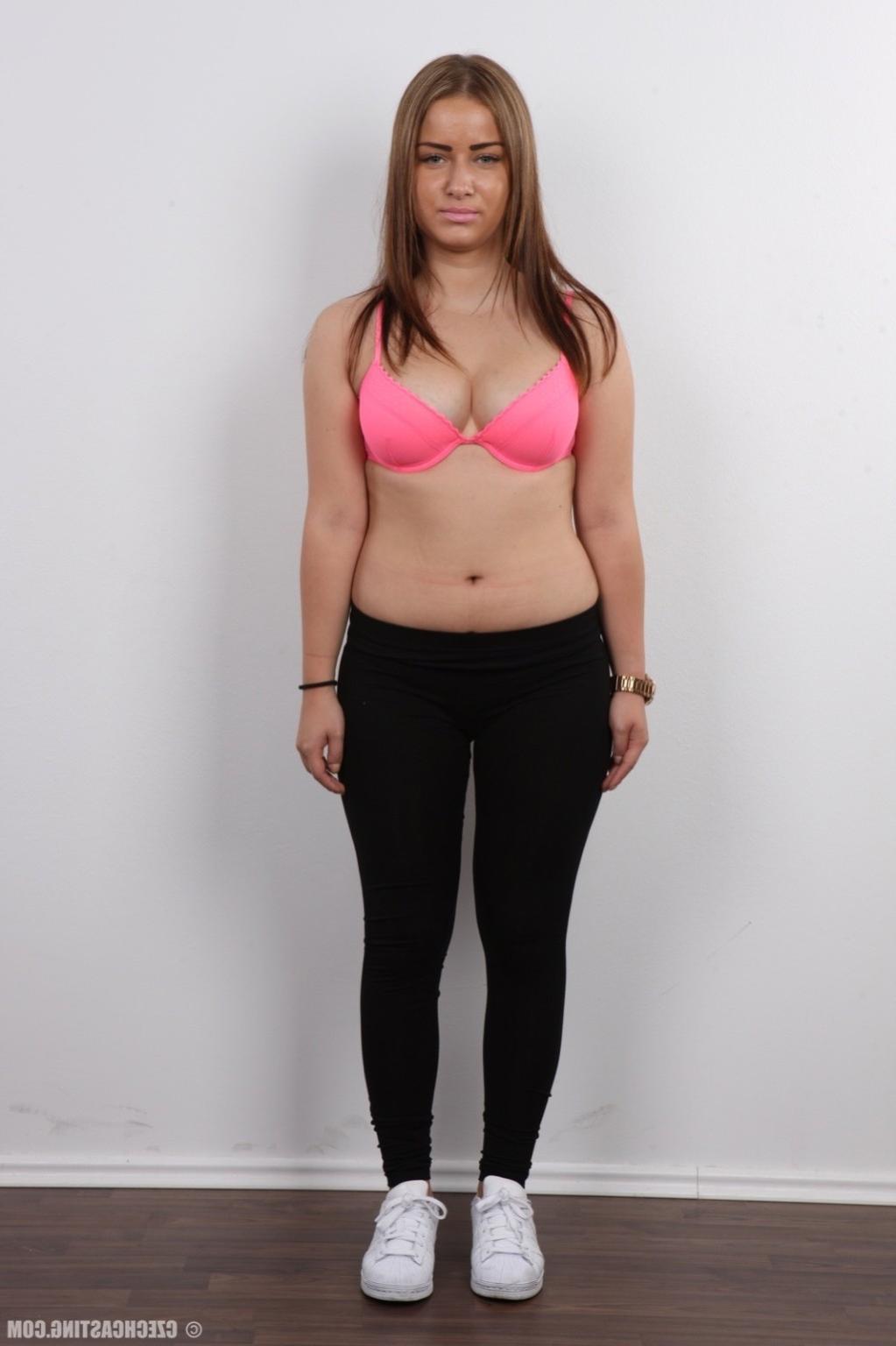 17P Hot chubby babe poses for photo camera