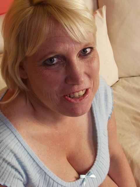 15P amateur wife with huge natural boobs