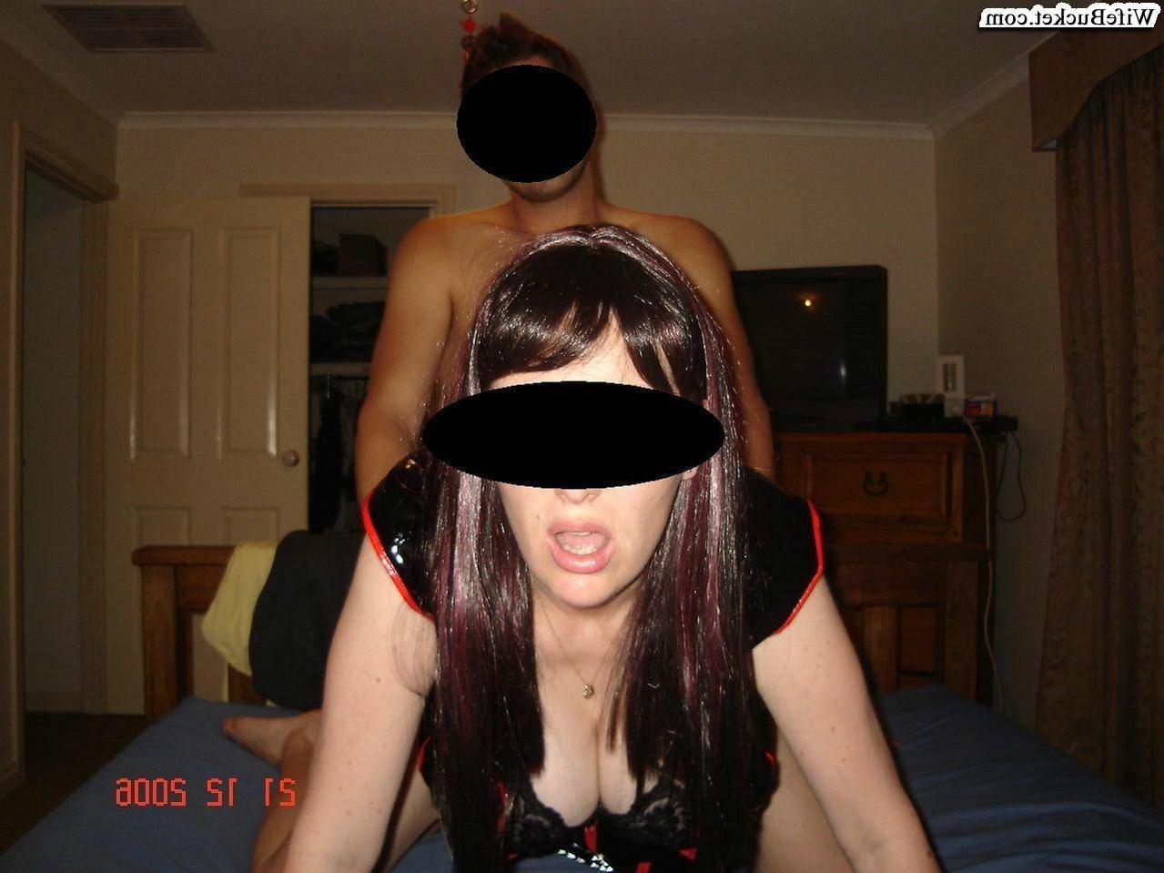 10P Crazy nextdoor wives loves black cocks