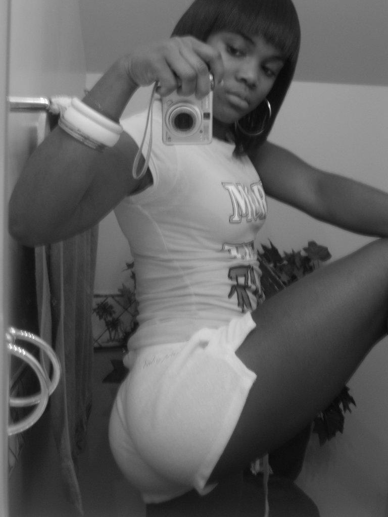 15P These ebony teen girlfriends posing and naked