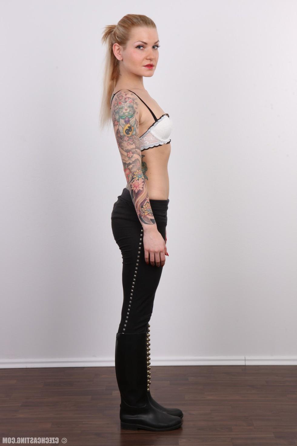 15P Tattooed blonde in casting scene