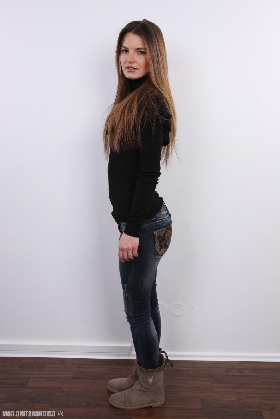 16P Petite teen babe poses naked