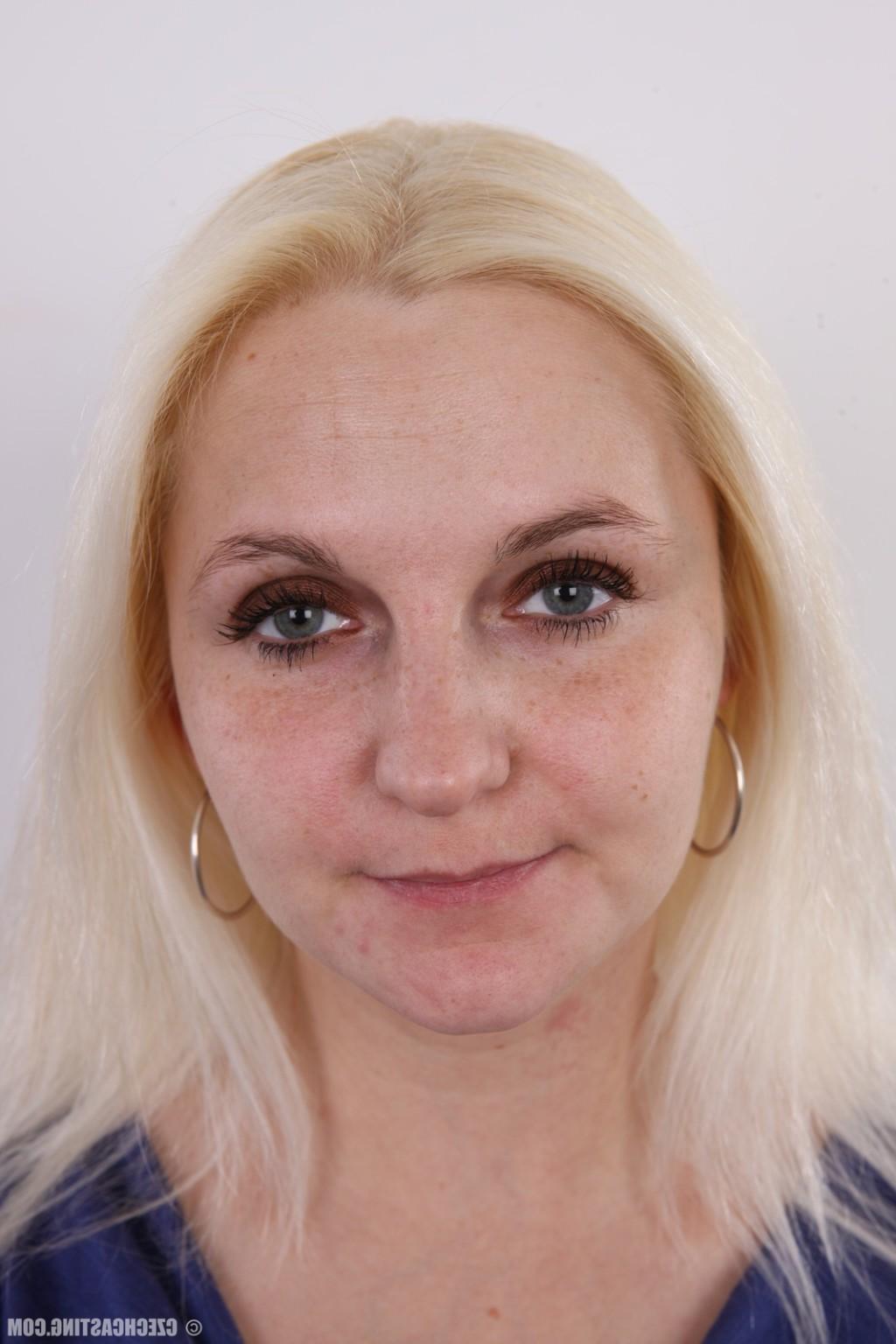 15P Reifes Babe mit großen Titten
