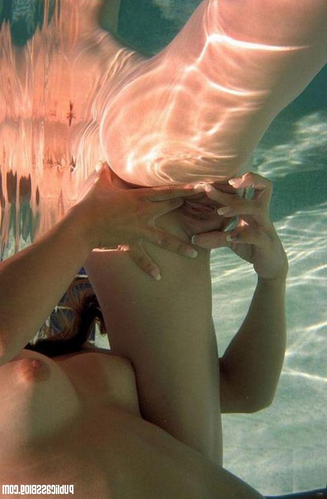 15P Naked gfs are posing and playing outdoors