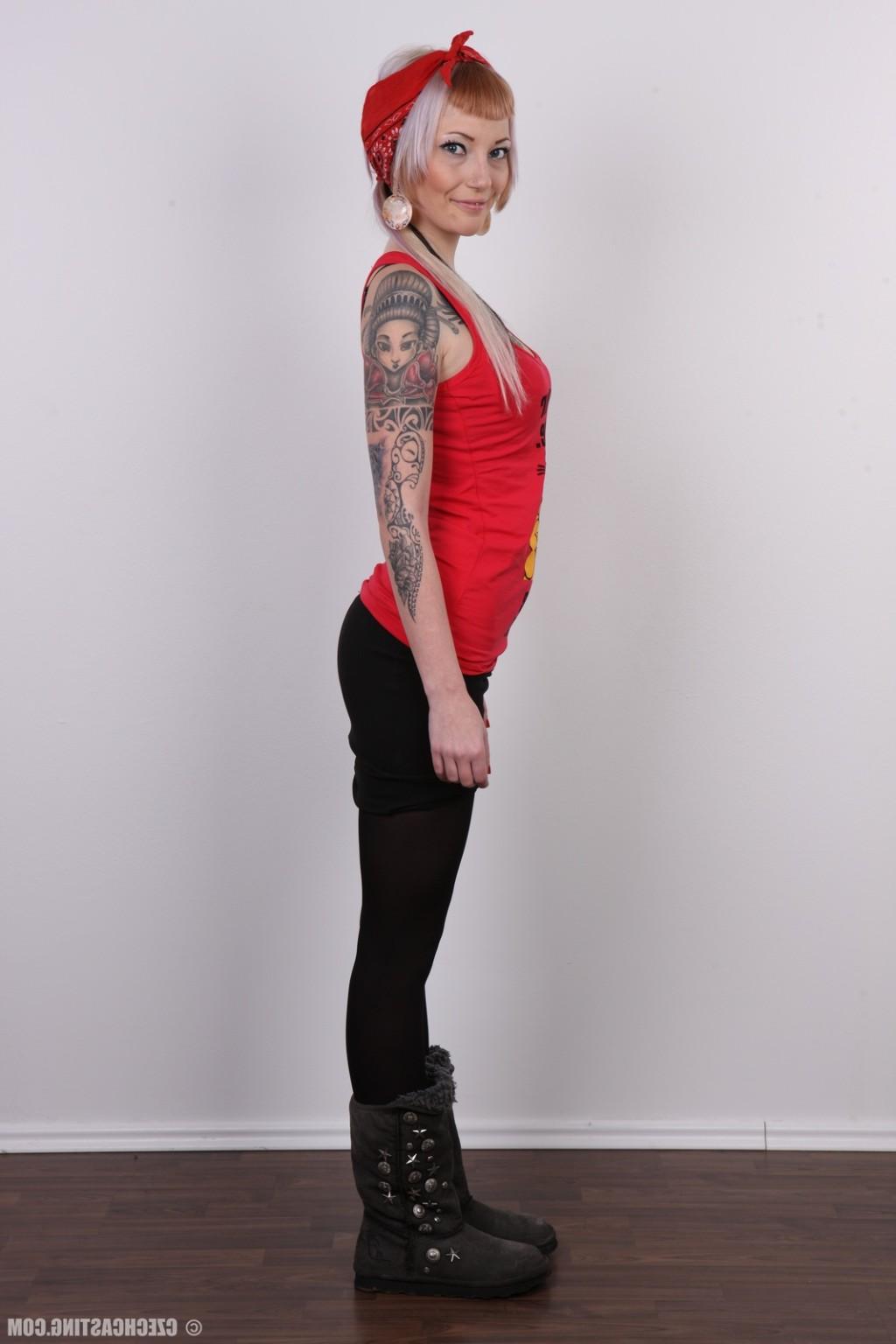 17P Tattooed girl poses nude