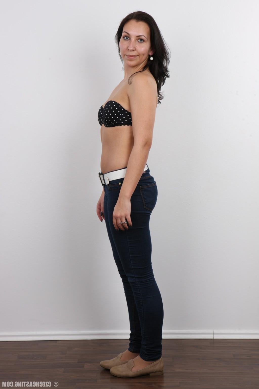 17P Sexy wife poses for photo camera