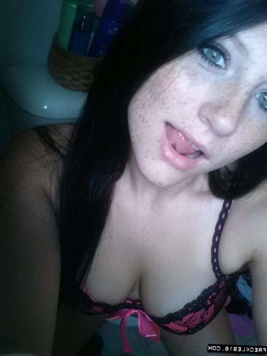 12P Freckled camgirl tease