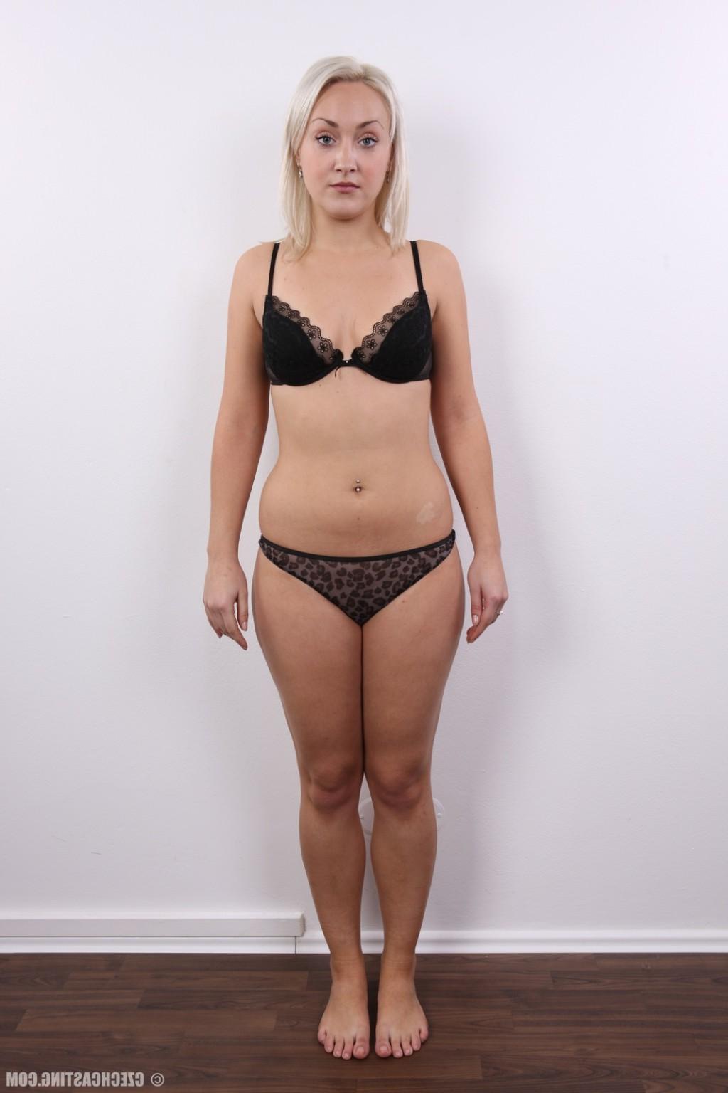 18P Amateur blonde with beautiful breasts