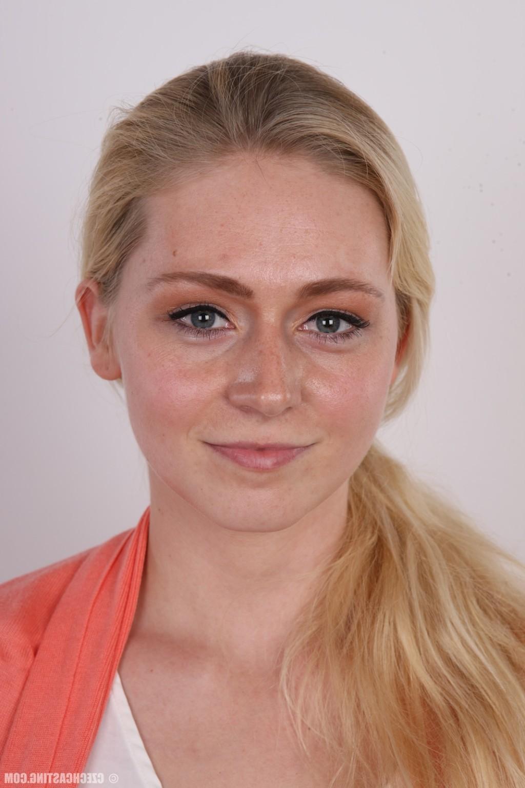 17P Pretty amateur girl poses for camera