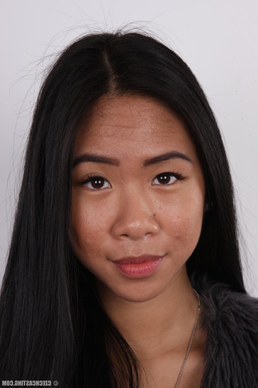 18P Exotic asian girl in casting pics