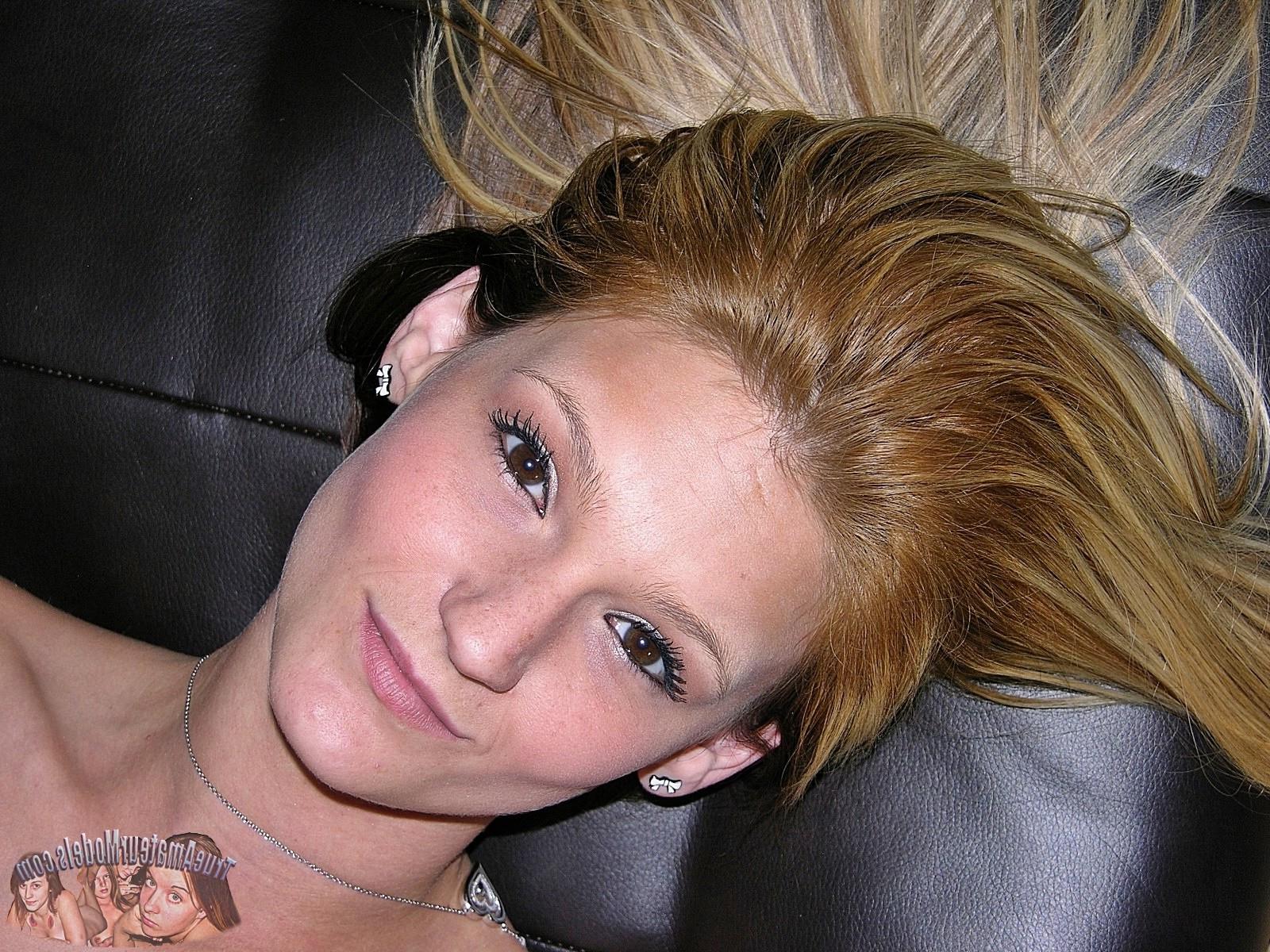 16P Amateur Blonde Teen Girlfriend Modeling Nude - True Amateur Models