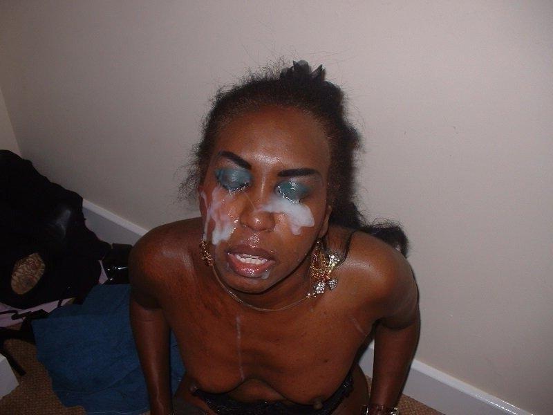 15P Ebony teen gfs posing for cell phone pics