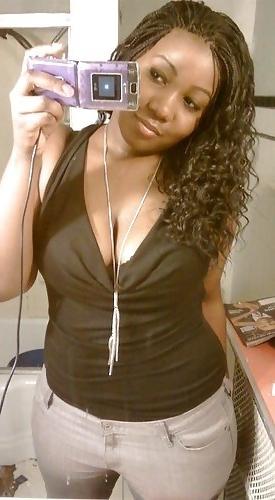 15P Ebony teen gfs posing for cell phone pics