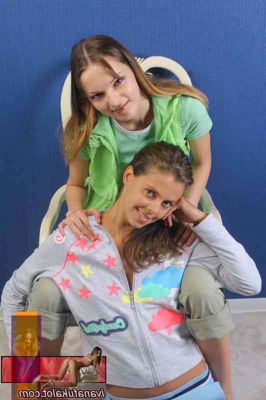 15P Watch hot coeds in this photoshoot