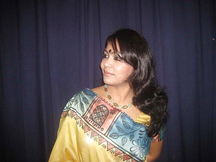 23P Hot Indian Lady