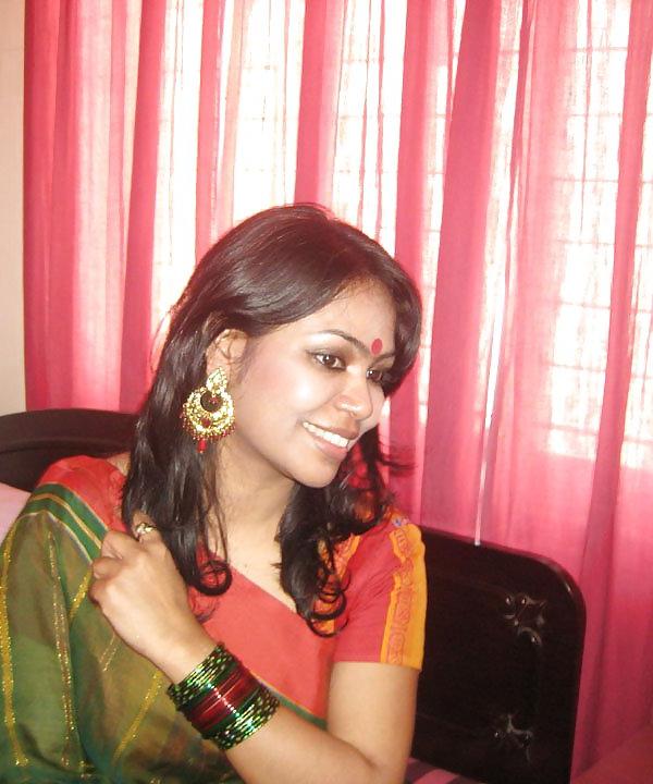 23P Hot Indian Lady