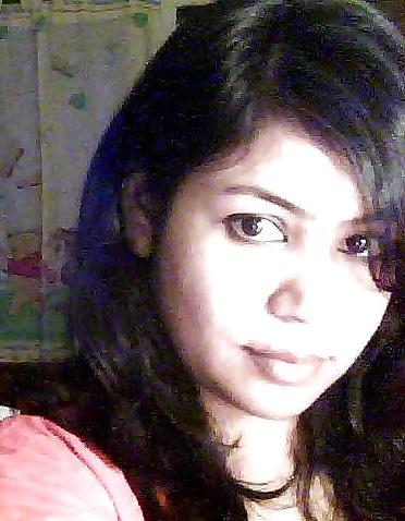 23P Hot Indian Lady