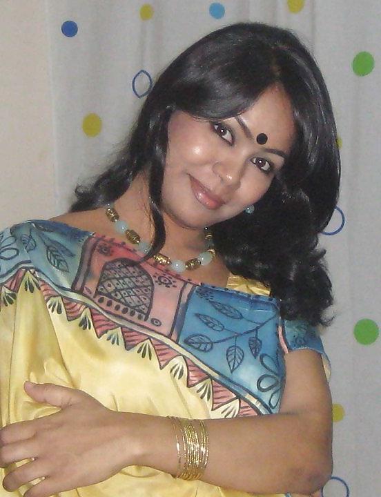 23P Hot Indian Lady