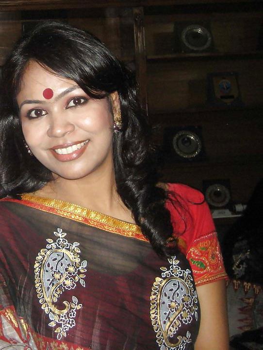 23P Hot Indian Lady