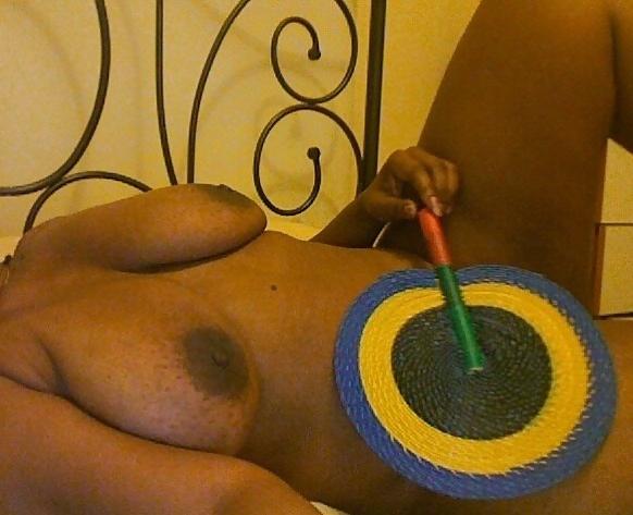 15P Ebony teen gfs posing for cell phone pics
