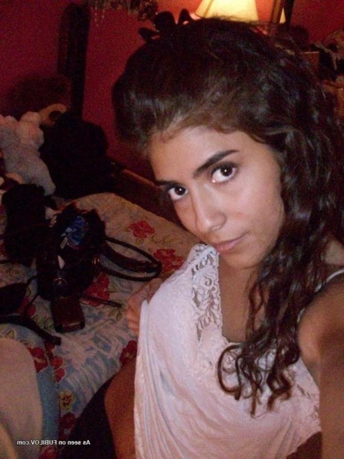 9P Sexy naughty chica teasing with her nice perky breasts
