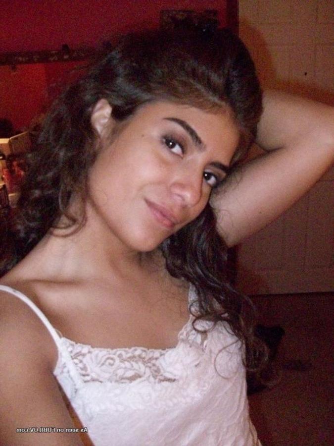 9P Sexy naughty chica teasing with her nice perky breasts