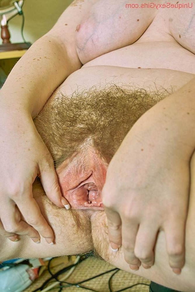 15P milf with big hairy ass crack and bushy pussy